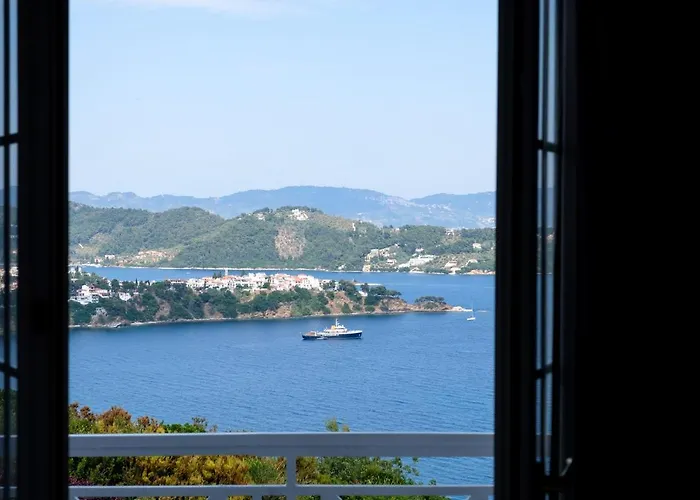 Oniro Skiathos Otel 4*