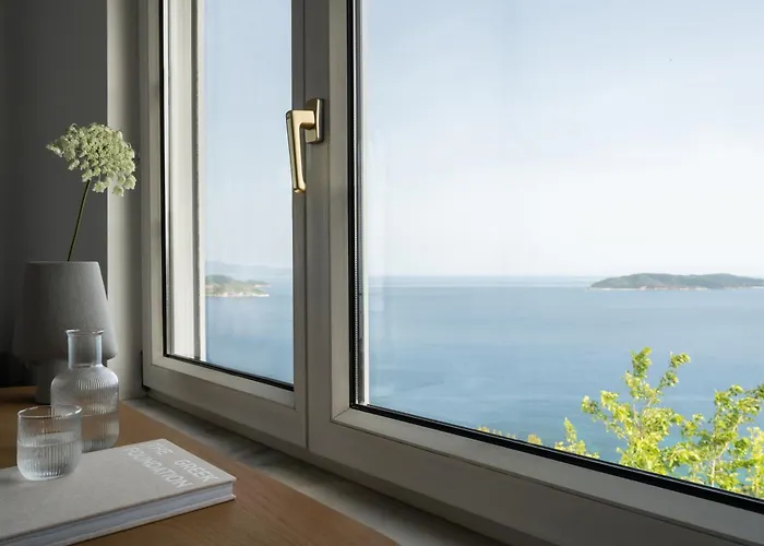 Oniro Skiathos Otel 4*