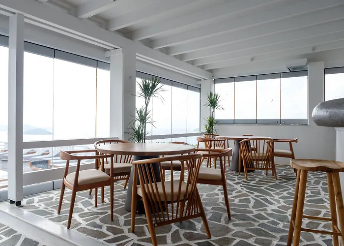 Hotel Oniro Skiathos 4*